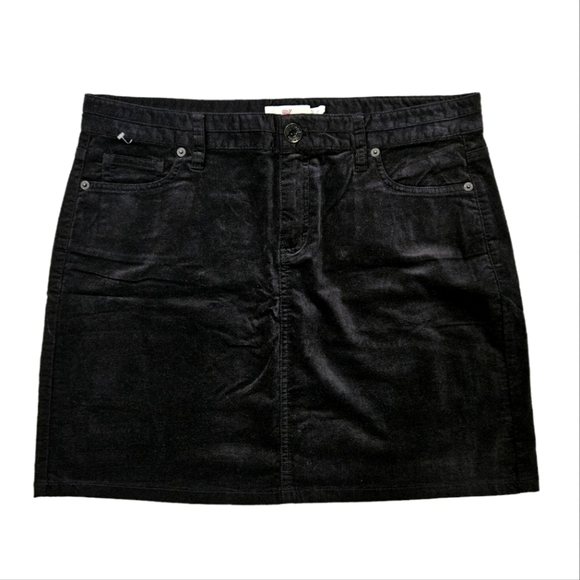 NEW Vineyard Vines Black Velveteen Classic Five Pocket Mini Stretch Skirt 12 - Picture 1 of 4